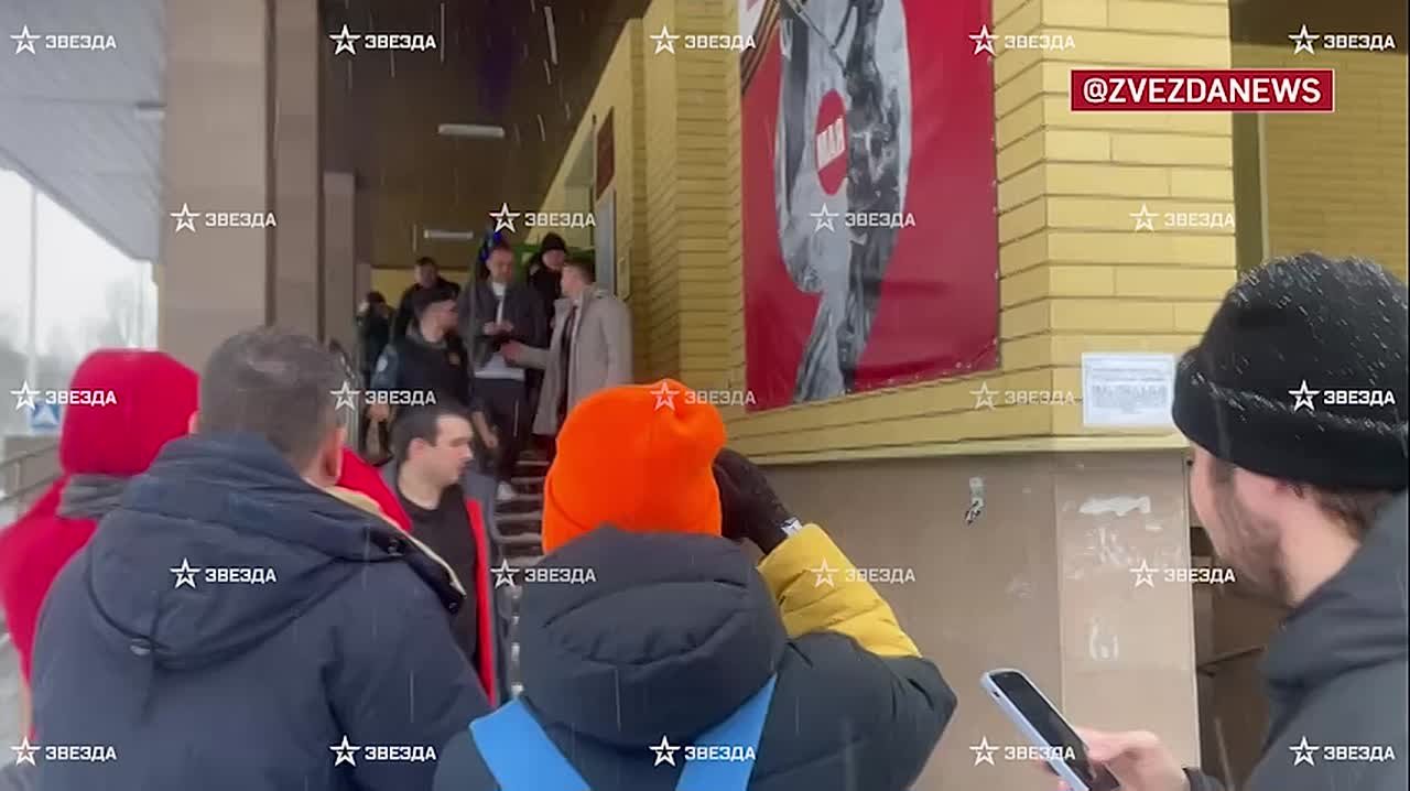 Гуф не признал вину по делу о грабеже, передает корреспондент "Звезды" из зала суда