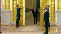 В Александровском зале Большого Кремлёвского дворца началась церемония вручения верительных грамот президенту России