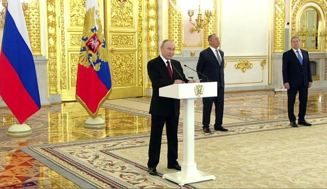 "Мир не наступает сам, его строят каждый день": в современном мире от способности государств к взаимодействию зависит безопасность, заявил Владимир Путин