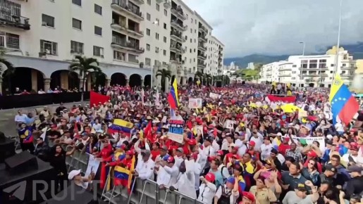 «Мы требуем, чтобы североамериканская империя вернула нашего президента»: сотни сторонников Николаса Мадуро вышли на улицы Каракаса