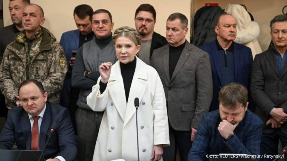 "У нас будет герб, флаг, гимн