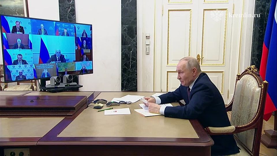Владимир Путин – о вступивших в силу налоговых изменениях для малого бизнеса: