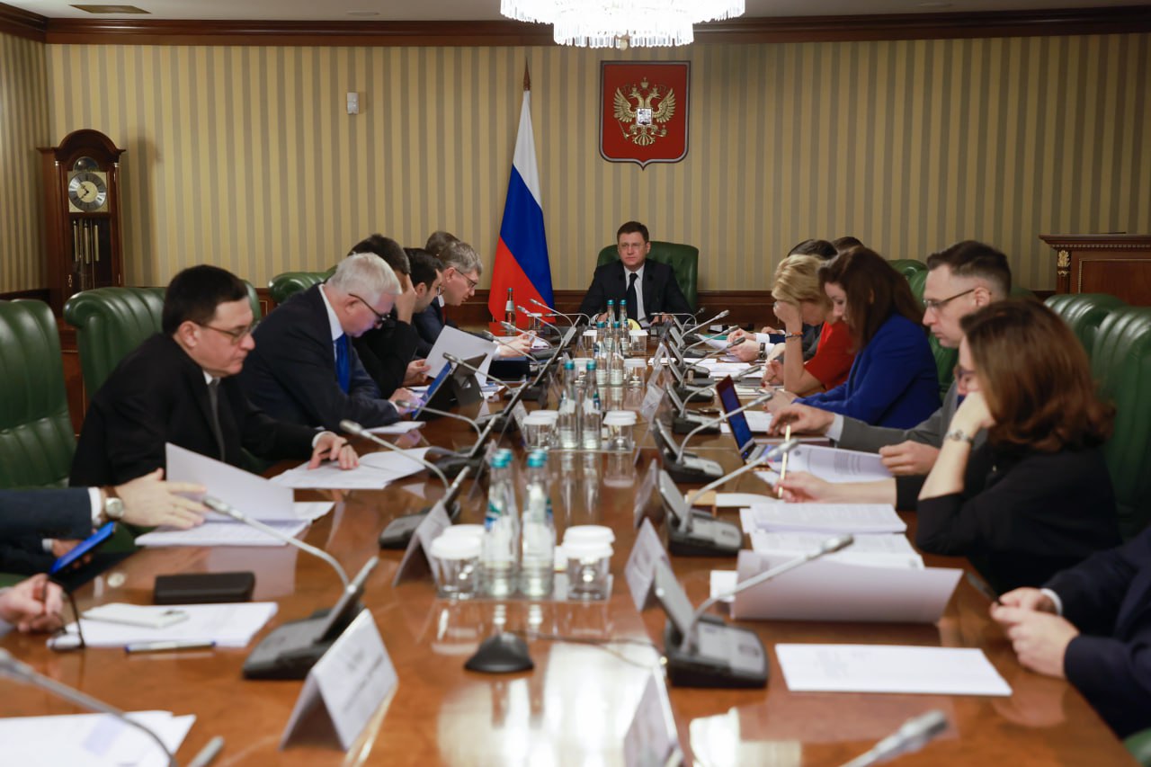 Александр Новак провел заседание подкомиссии по повышению устойчивости финансового сектора и отдельных отраслей экономики Александр Новак провел заседание подкомиссии по повышению устойчивости финансового сектора и отдельных отраслей экономики