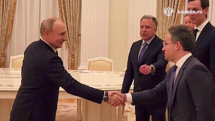 Стив Уиткофф представил Владимиру Путину Джоша Грюнбаума, который впервые участвует в переговорах в Кремле