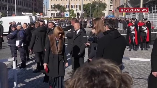 �������� ���������� ������� ���� Valentino ������ � ���� � ��������� ���������� � �������� ���������� ������� � ��������� � ����������� ����� �����