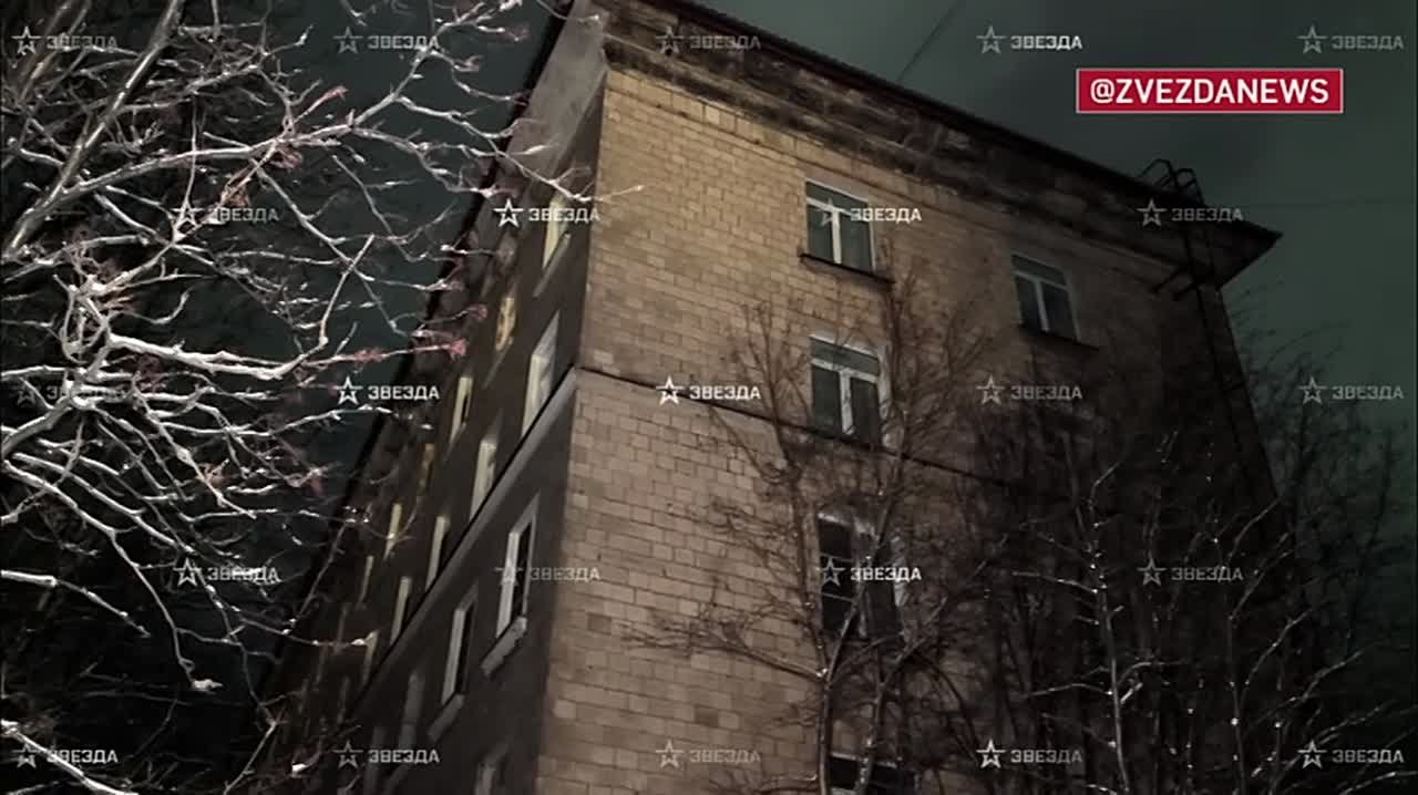 Кадры из Североморска, где в ряде домов нет света после аварий на ЛЭП из-за снегопада и ветра