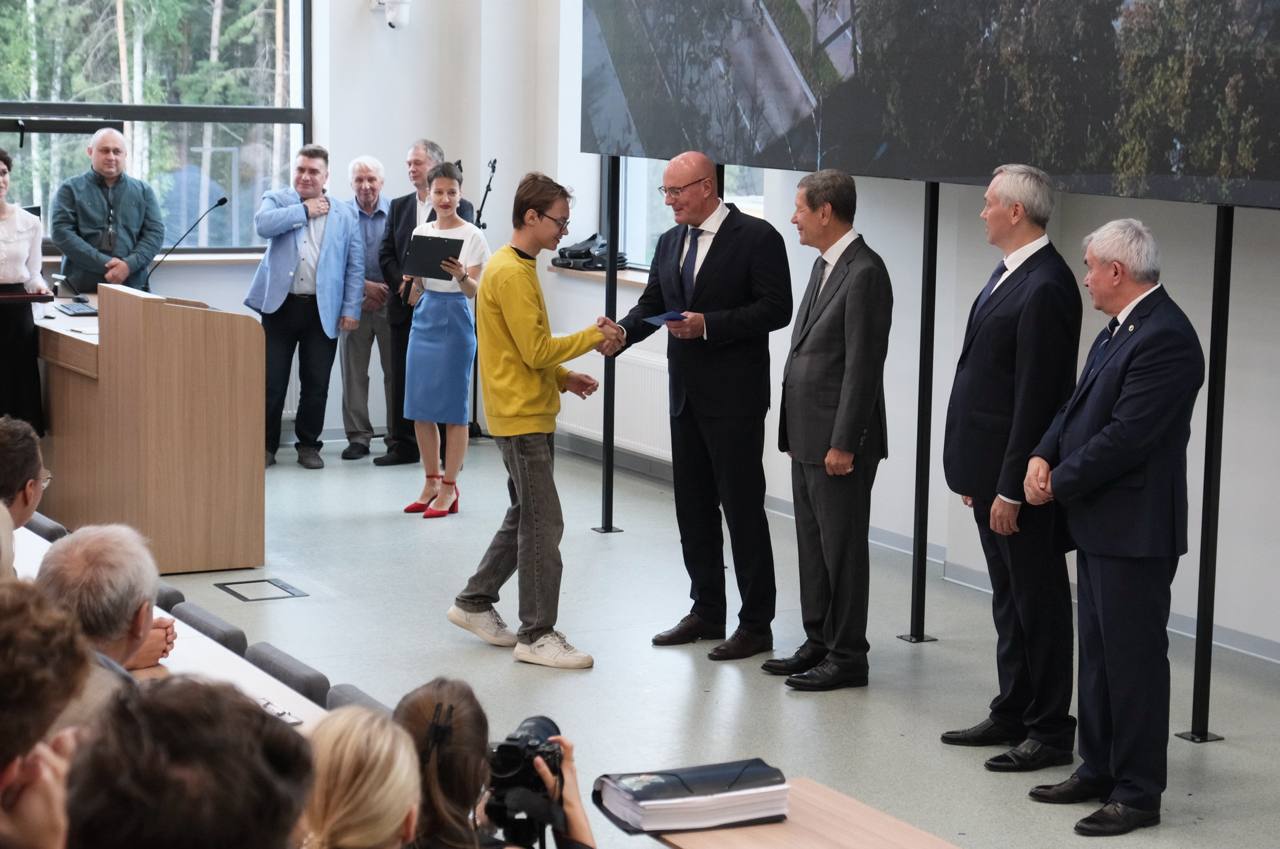 Дмитрий Чернышенко поздравил студентов с Татьяниным днем Дмитрий Чернышенко поздравил студентов с Татьяниным днем