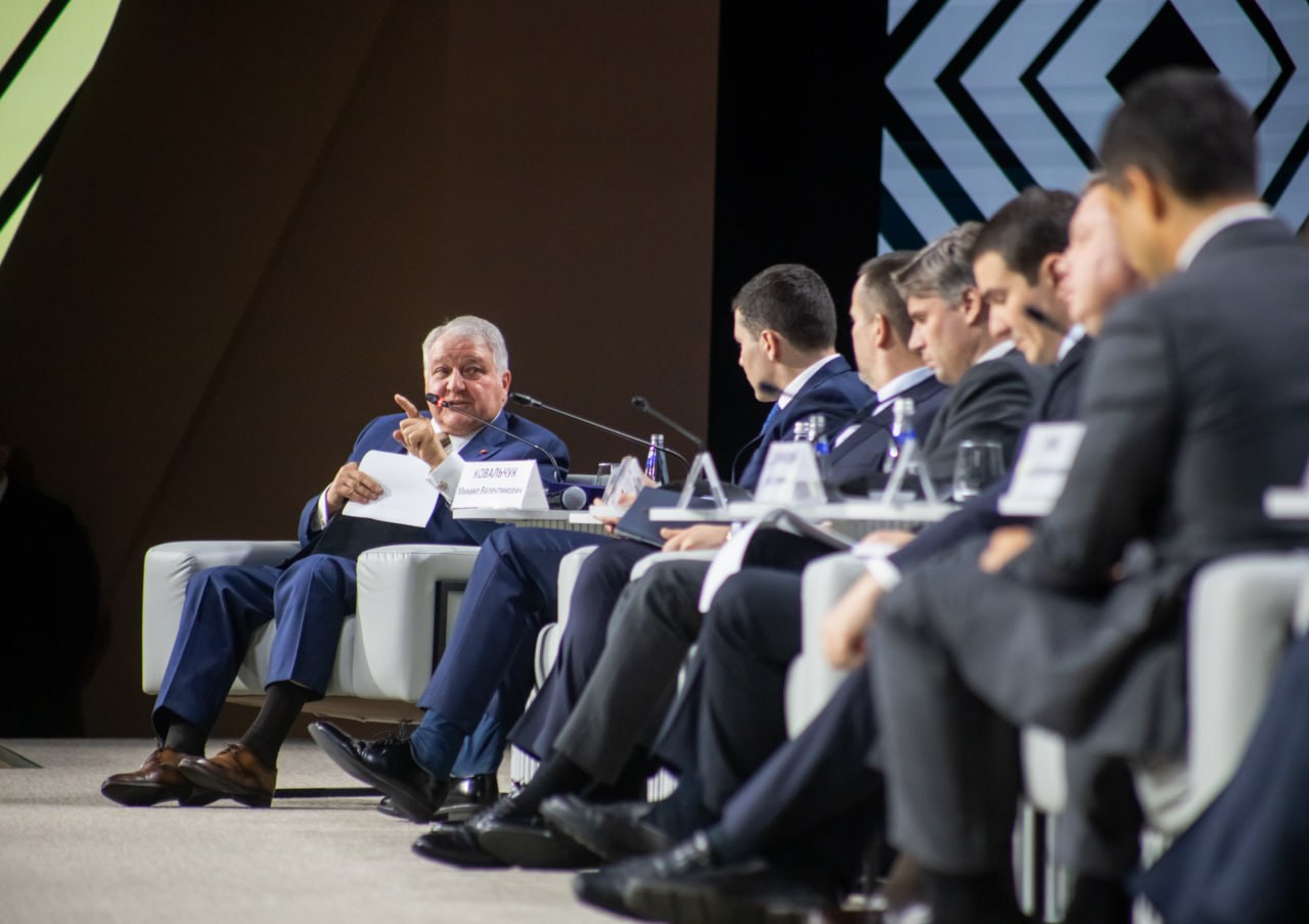 Транспортная отрасль должна стать квалифицированным заказчиком научных разработок Транспортная отрасль должна стать квалифицированным заказчиком научных разработок