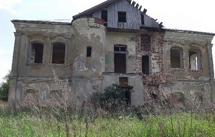 Тульские власти хотят найти нового барина для заброшенной усадьбы под Веневом