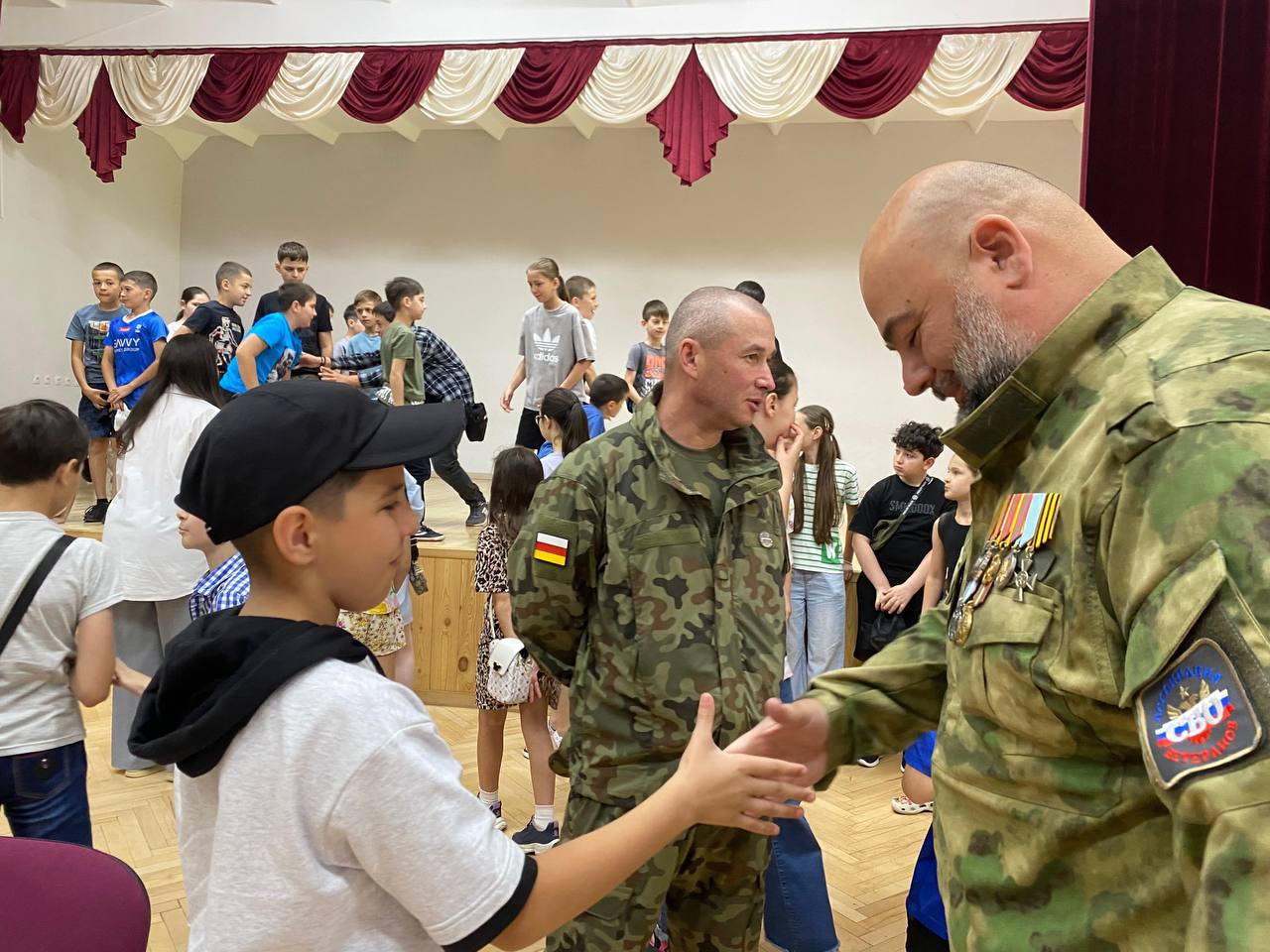 Олег Царёв: Ветераны боевых действий и СВО начинают работу советниками директоров в школах Северной Осетии