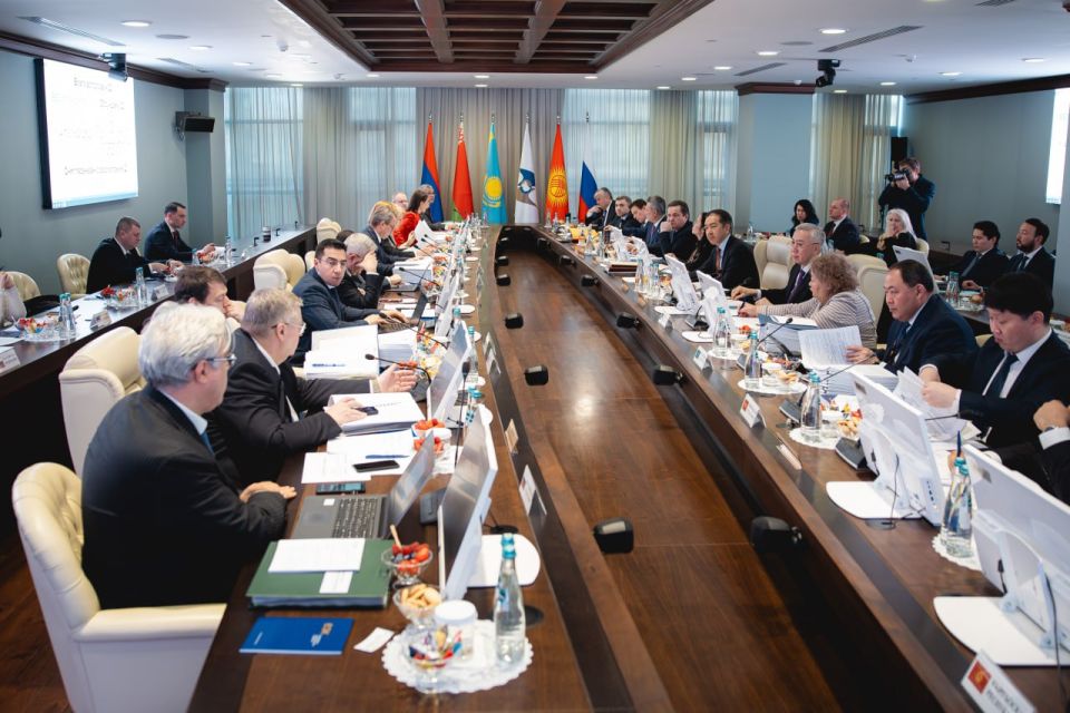 ������� ������� ������ ������� � ��������� ������ ����������� ������������� ��������