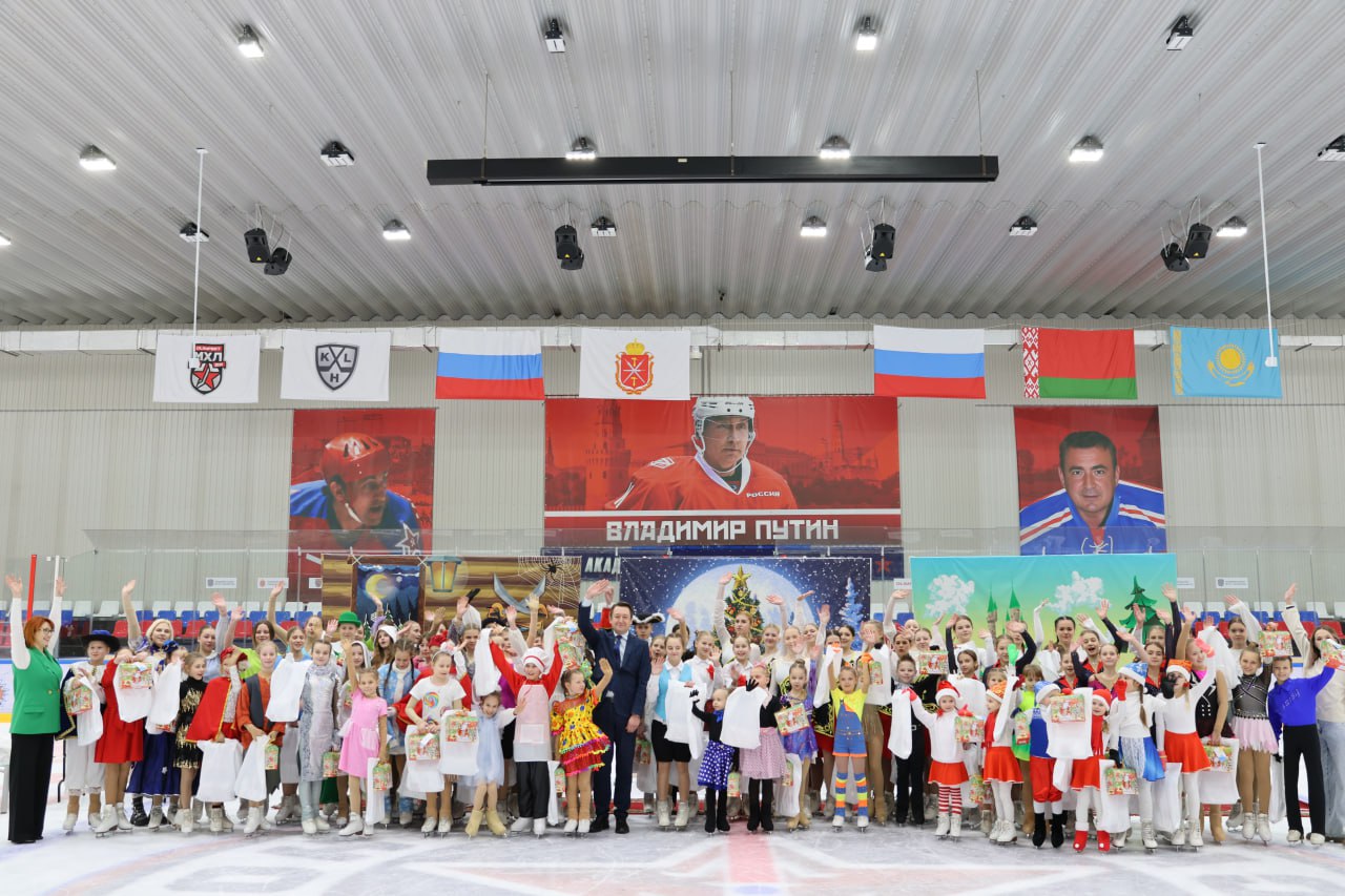 Уже 10 Лет новомосковские фигуристы создают настоящую сказку на льду