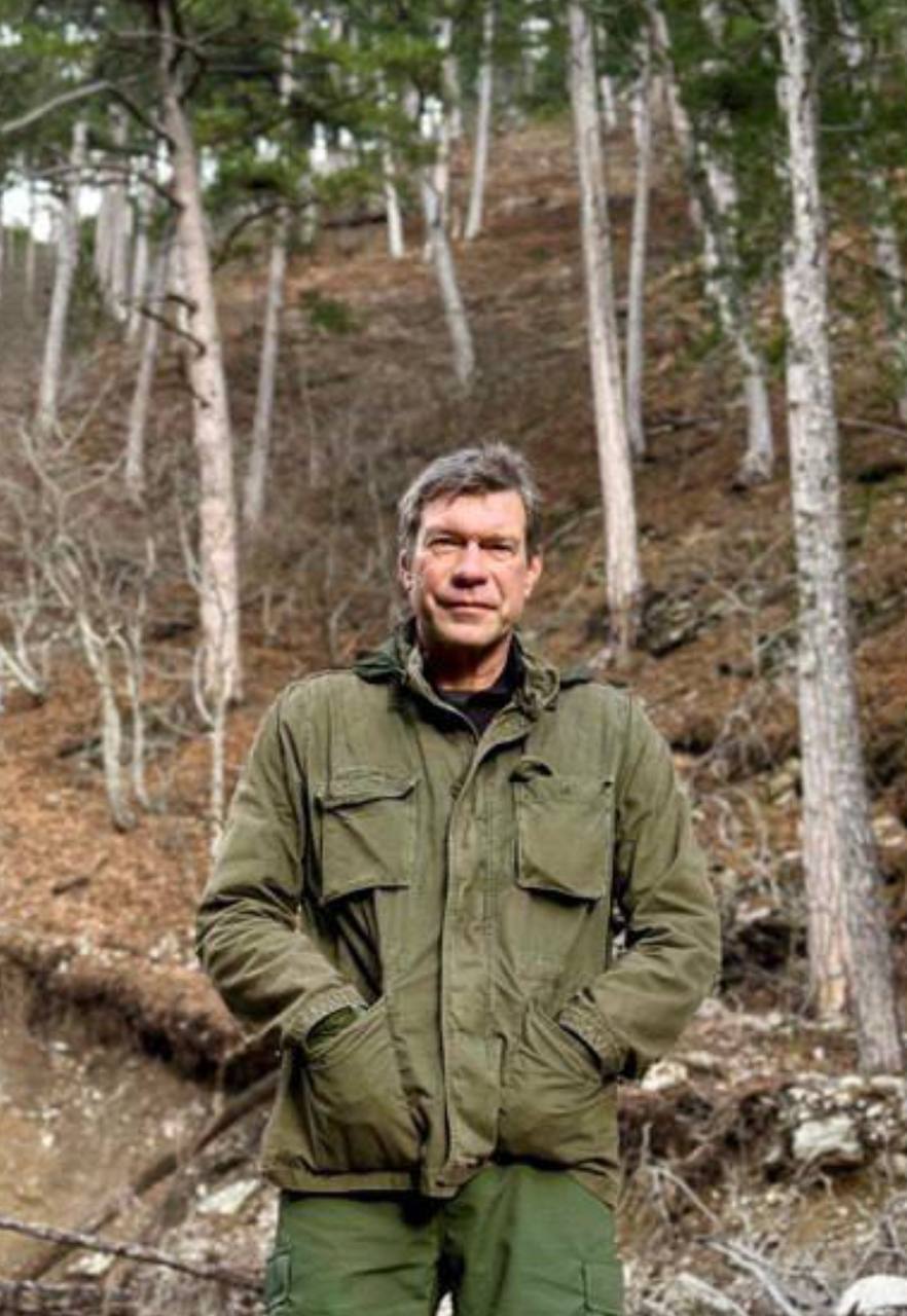 В ущелье над Ялтой.. Олег Царёв В ущелье над Ялтой.. Олег Царёв