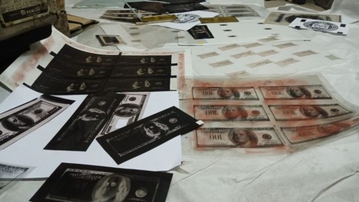 Новосибирца, печатавшего поддельные доллары, приговорили к трем годам тюрьмы