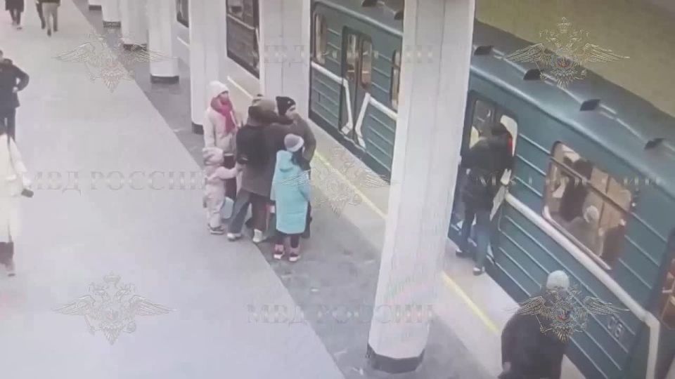 ������� ������ ����� � ������ ��������� � ����� ������, � ����� ����� ������ ������ ����� ������ (��������� ������ - �� �����)