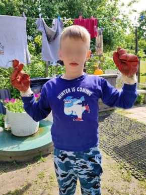 Юлия Витязева: Пздц. Ребенок в 9 лет не ходил в школу и зарабатывал деньги мойкой автомобилей