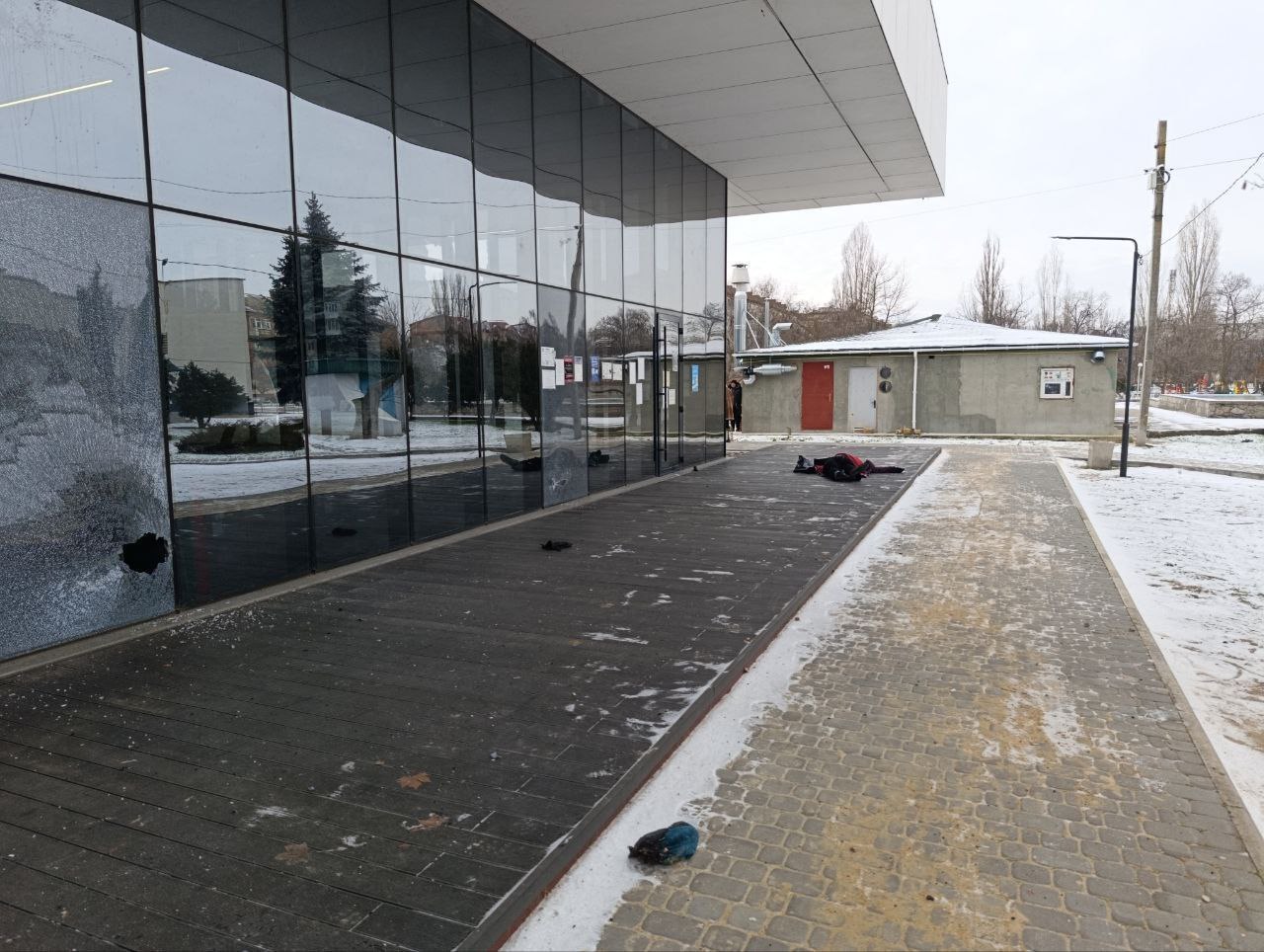 WarGonzo: Три человека погибли при обстреле Новой Каховки WarGonzo: Три человека погибли при обстреле Новой Каховки