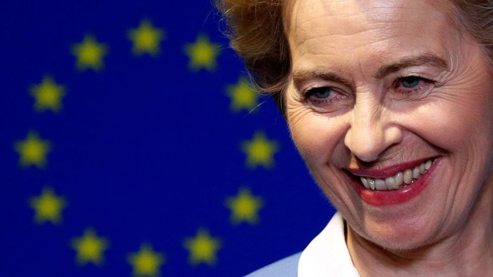 Новый 20-й пакет санкций против России будет включать полный запрет на обслуживание перевозок российской нефти, заявила глава ЕК Урсула фон дер Ляйен