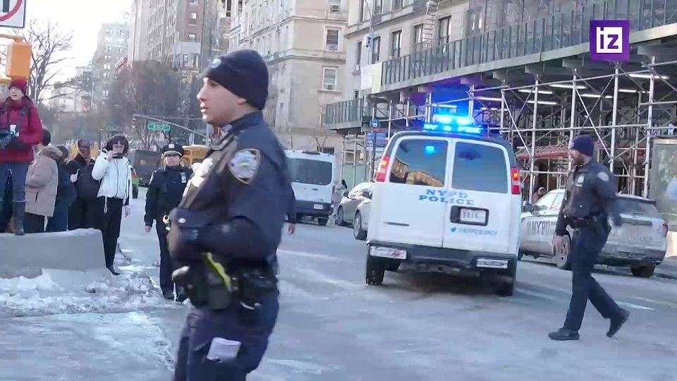 "ICE, идите вон": 12 профессоров и студентов Колумбийского университета задержаны в Нью-Йорке во время протестов против иммиграционной и таможенной службы США