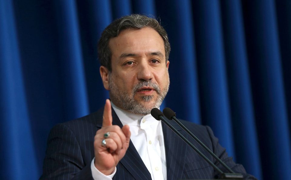 Иран может атаковать базы США в регионе Персидского залива в случае американского нападения, заявил глава МИД Исламской Республики Аббас Аракчи в интервью телеканалу Al Jazeera