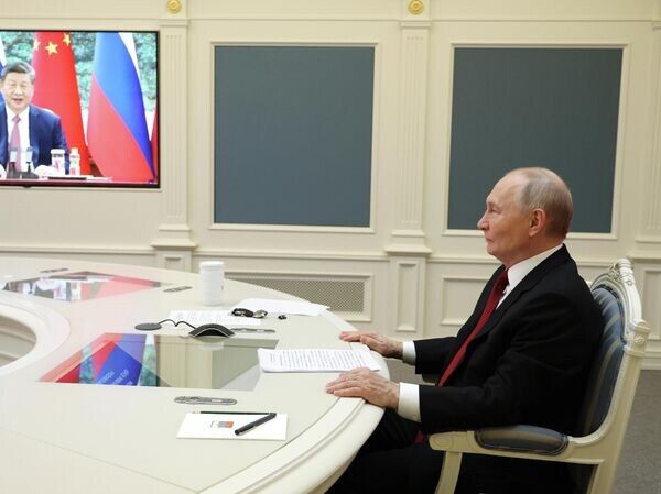 Михаил Онуфриенко: Как Китай видит объявленное Си Цзипинем "грандиозное развитие отношений с Россией"?