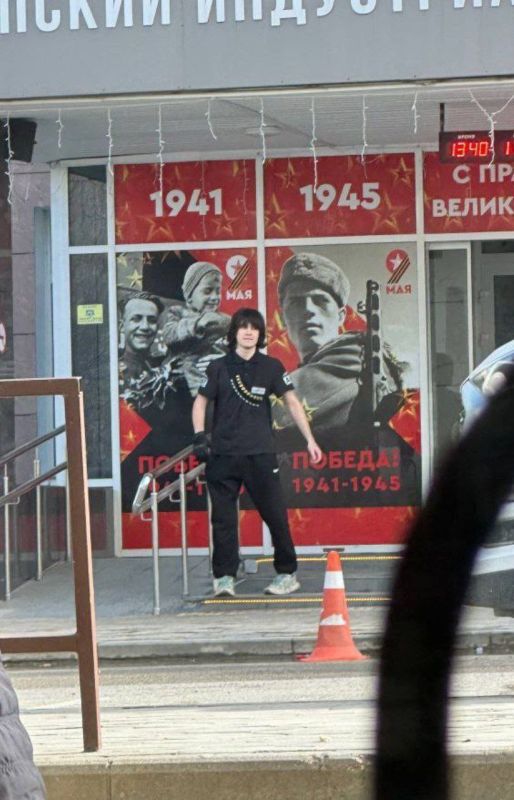 В Анапском индустриальном техникуме студент-автомеханик открыл стрельбу, используя ружьё с 15 патронами