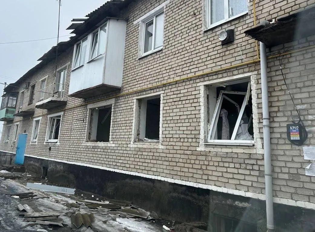 15 человек пострадали при массированной атаке ВСУ в поселке Центральный в ЛНР, четверо в тяжелом состоянии, сообщил Леонид Пасечник 15 человек пострадали при массированной атаке ВСУ в поселке Центральный в ЛНР, четверо в тяжелом состоянии, сообщил Леонид Пасечник