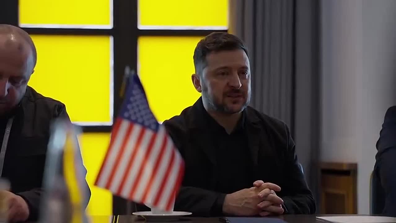 Зеленский встретился с частью американской делегации в Мюнхене, среди которых, конечно, и завзятый русофоб сенатор Линдси Грэм