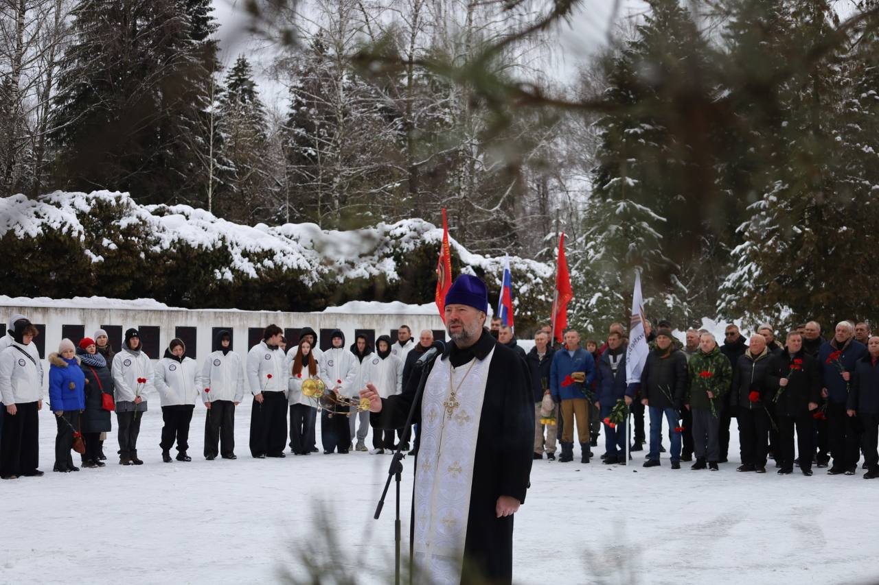 37-ую годовщину вывода советских войск из Афганистана отметили в Новомосковске