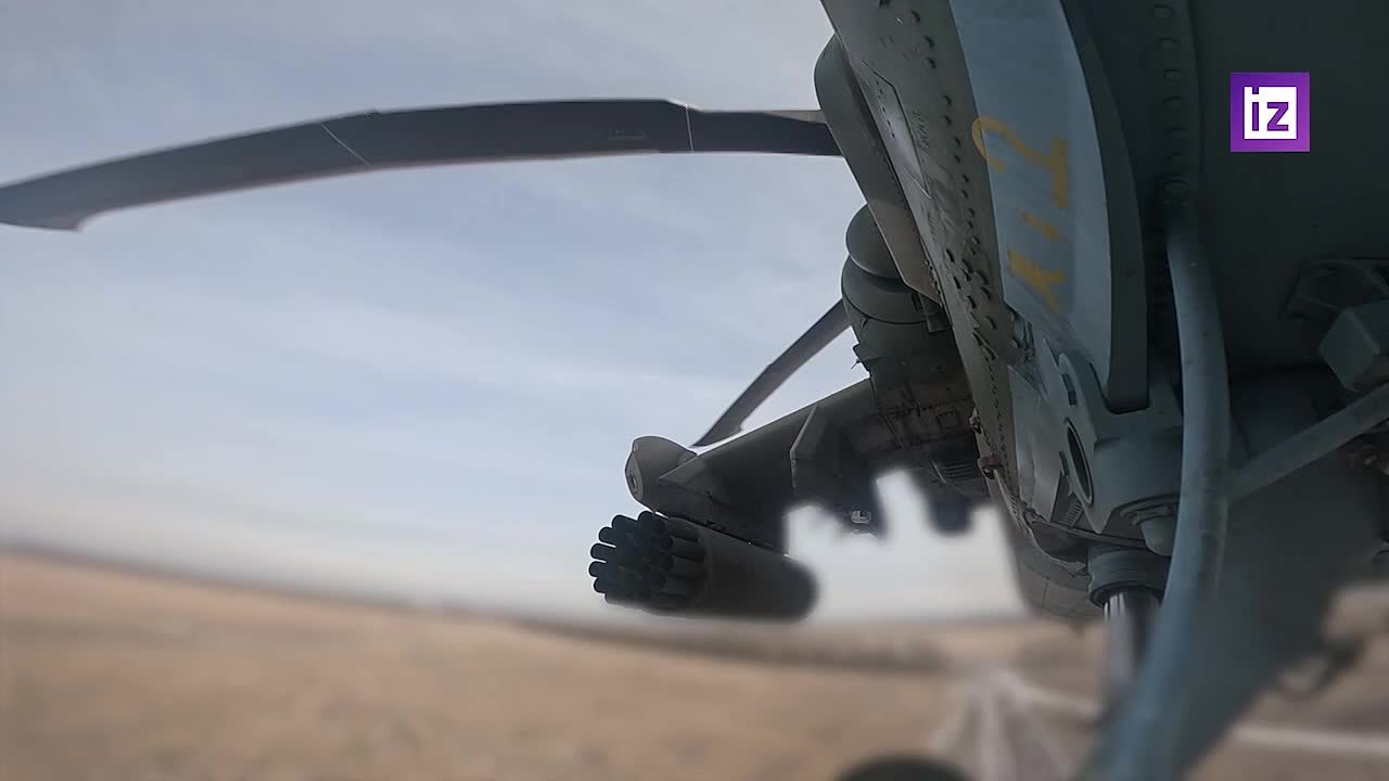 Кадры выполнения боевого задания экипажа вертолета Ми-28НМ публикует Минобороны РФ
