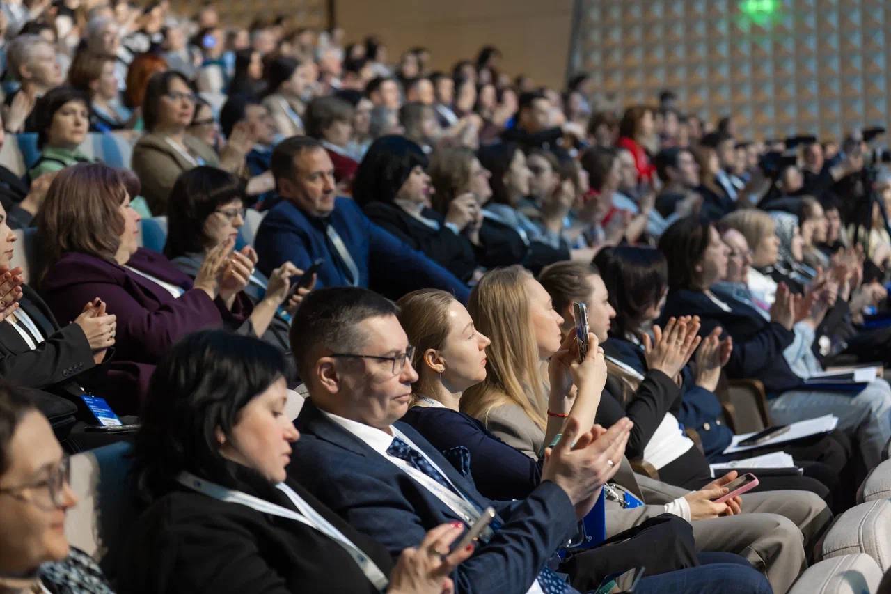 Дмитрий Чернышенко и Валерий Фальков поприветствовали участников третьего Форума негосударственного образования Дмитрий Чернышенко и Валерий Фальков поприветствовали участников третьего Форума негосударственного образования