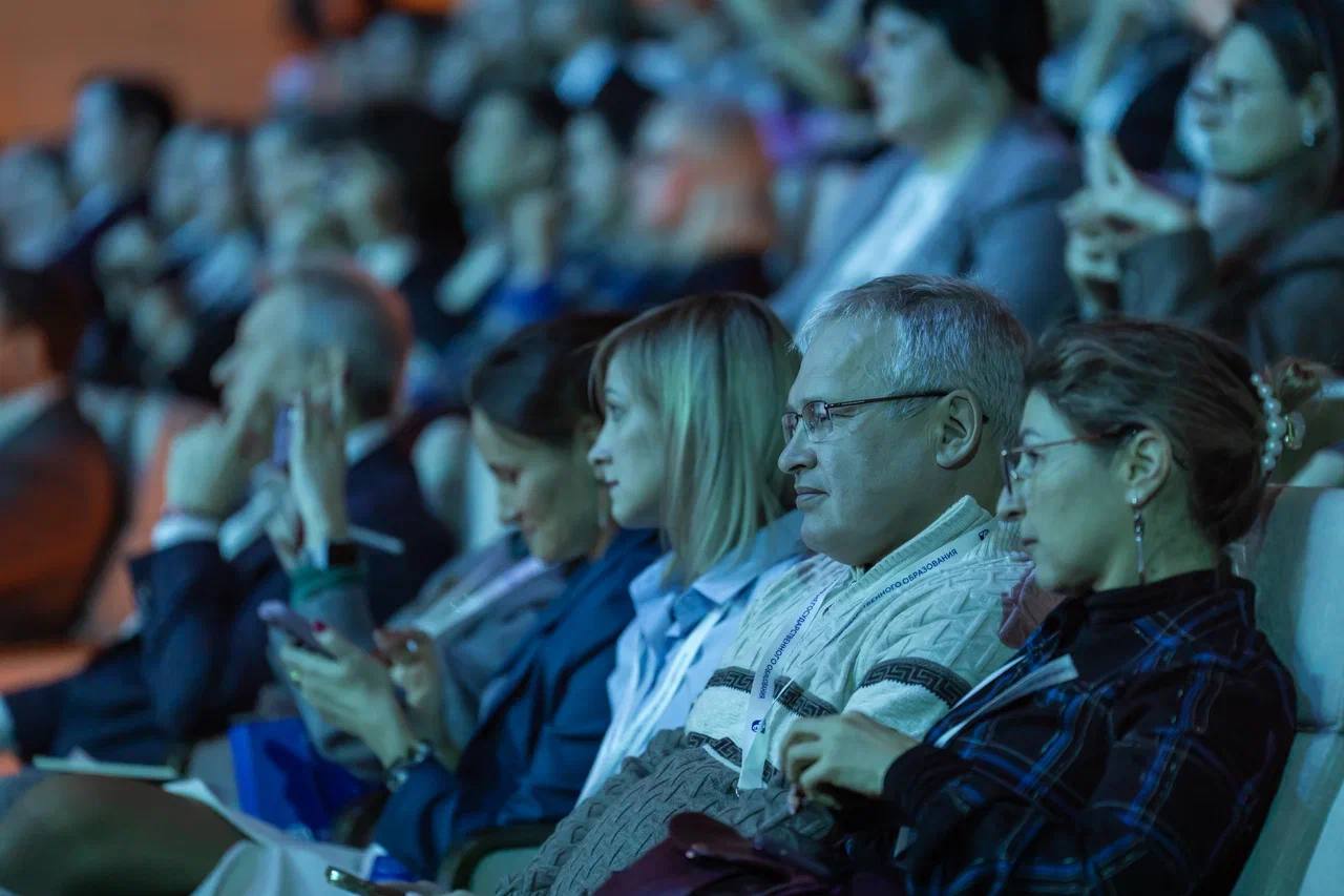 Дмитрий Чернышенко и Валерий Фальков поприветствовали участников третьего Форума негосударственного образования Дмитрий Чернышенко и Валерий Фальков поприветствовали участников третьего Форума негосударственного образования