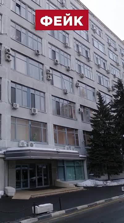 Фейк: Возле здания РКН в Москве неизвестные спрятали портативную колонку с записью высказывания против Роскомнадзора