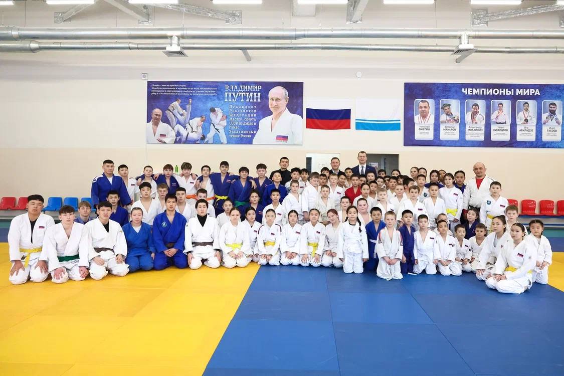 «Поднимите руки, кто хочет стать олимпийским чемпионом по дзюдо?»