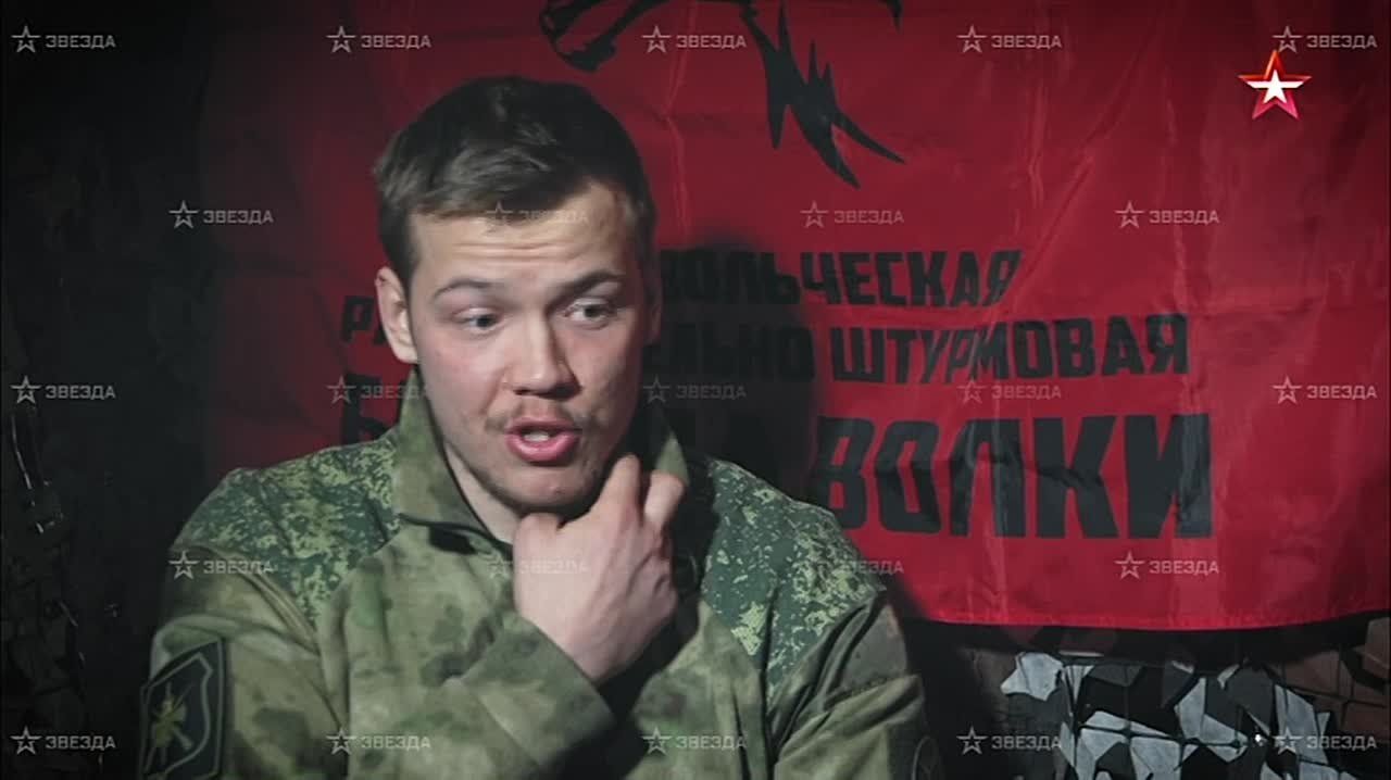 ©©©©©Наш штурмовик почти 50 дней жил в тылу врага и через пленного получал данные