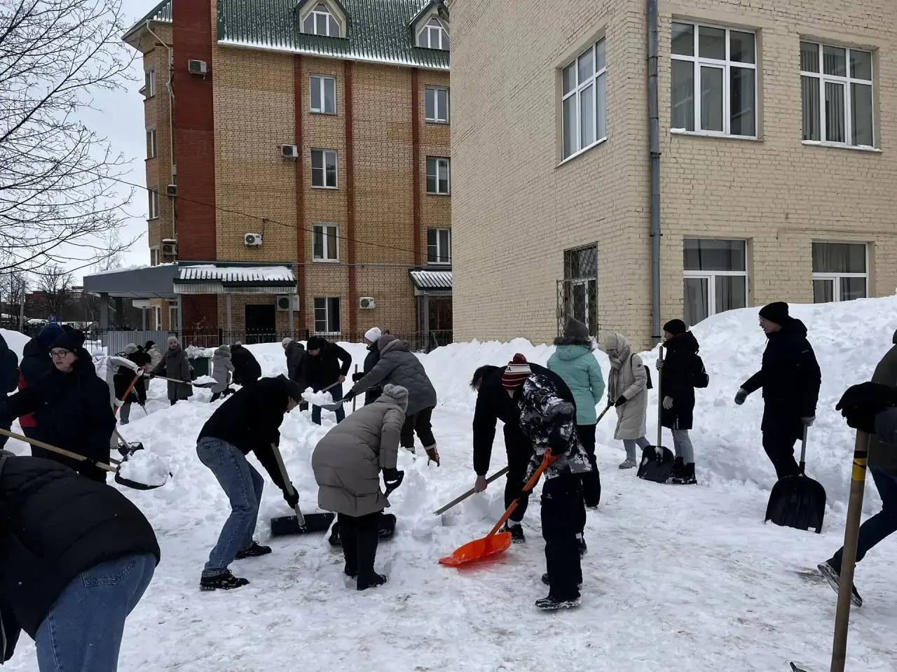 Дмитрий Миляев: #Неждипокарастает. Министерство жилищного хозяйства и благоустройства присоединилось к Снежному субботнику На этой неделе Тульская область пережила две волны сильнейшего снегопада Дмитрий Миляев: #Неждипокарастает. Министерство жилищного хозяйства и благоустройства присоединилось к Снежному субботнику На этой неделе Тульская область пережила две волны сильнейшего снегопада
