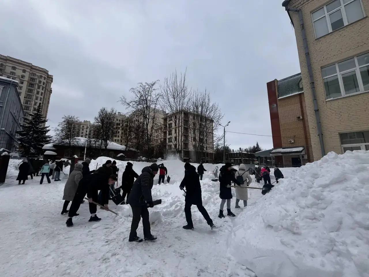 Дмитрий Миляев: #Неждипокарастает. Министерство жилищного хозяйства и благоустройства присоединилось к Снежному субботнику На этой неделе Тульская область пережила две волны сильнейшего снегопада Дмитрий Миляев: #Неждипокарастает. Министерство жилищного хозяйства и благоустройства присоединилось к Снежному субботнику На этой неделе Тульская область пережила две волны сильнейшего снегопада