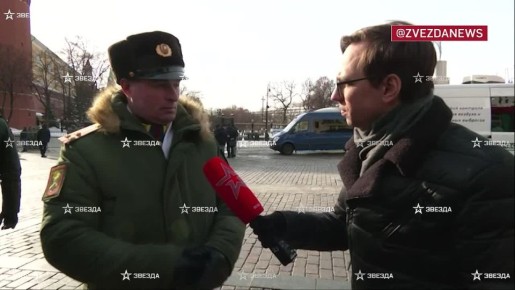 "Это секрет", — получивший сегодня звание Героя России полковник Вячеслав Веденин не стал раскрывать свои дальнейшие планы