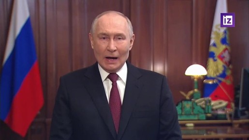 Владимир Путин поздравил россиян с Днем защитника Отечества