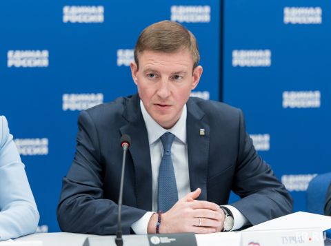 Андрей Турчак: День защитника Отечества объединяет всех, кто стоял и стоит на страже родной земли, кто выбрал делом своей жизни служение Родине