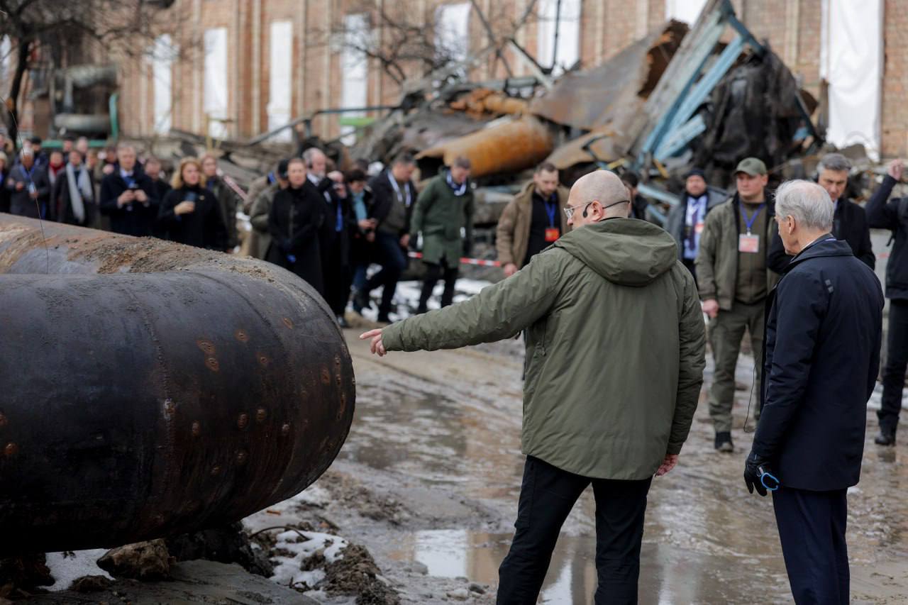 Юлия Витязева: Уписаться можно!. Шмыгаль притащил европейских ходоков на одну из разрушенных киевских ТЭЦ и лично провел для гостей экскурсию Буча давно не актуальна, но сцену для бенефиса талантливые актеры найдут всегда!... Юлия Витязева: Уписаться можно!. Шмыгаль притащил европейских ходоков на одну из разрушенных киевских ТЭЦ и лично провел для гостей экскурсию Буча давно не актуальна, но сцену для бенефиса талантливые актеры найдут всегда!...