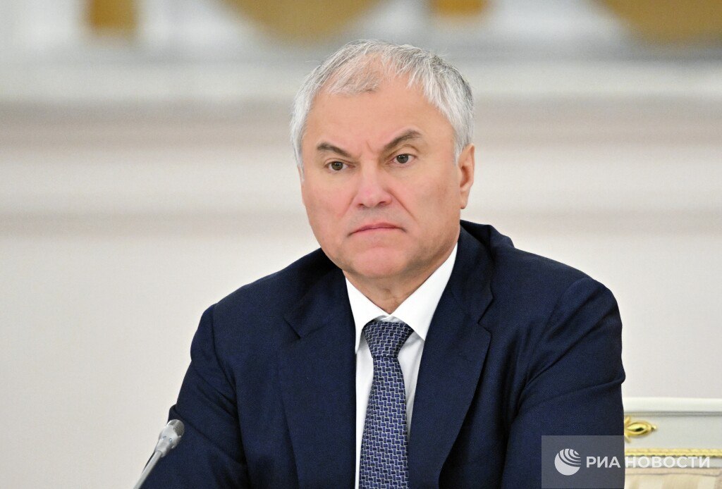 Возможная передача ядерного оружия Украине будет преступлением, которое может привести к ядерной войне, это недопустимо, заявил Володин