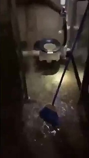 Канализация топит авианосец США Gerald Ford, который направили к Ирану