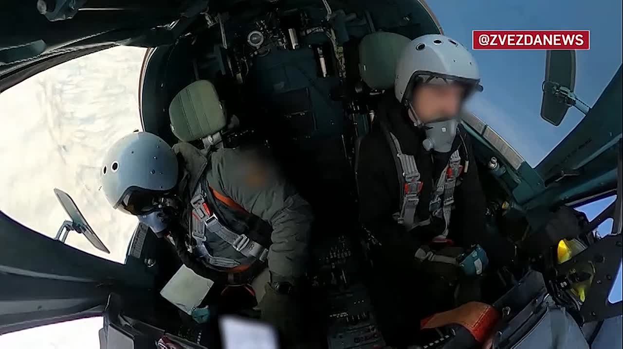 Су-34 разбомбил склад с боеприпасами и беспилотниками ВСУ