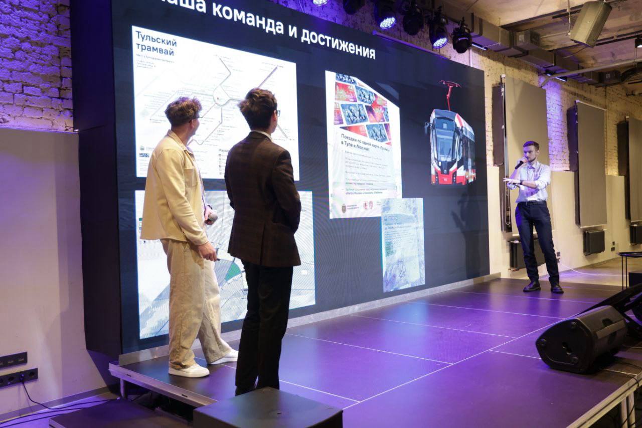 Дмитрий Миляев: Принял участие в «Квартирнике», который организовали активисты «Молодёжного землячества-71» Дмитрий Миляев: Принял участие в «Квартирнике», который организовали активисты «Молодёжного землячества-71»