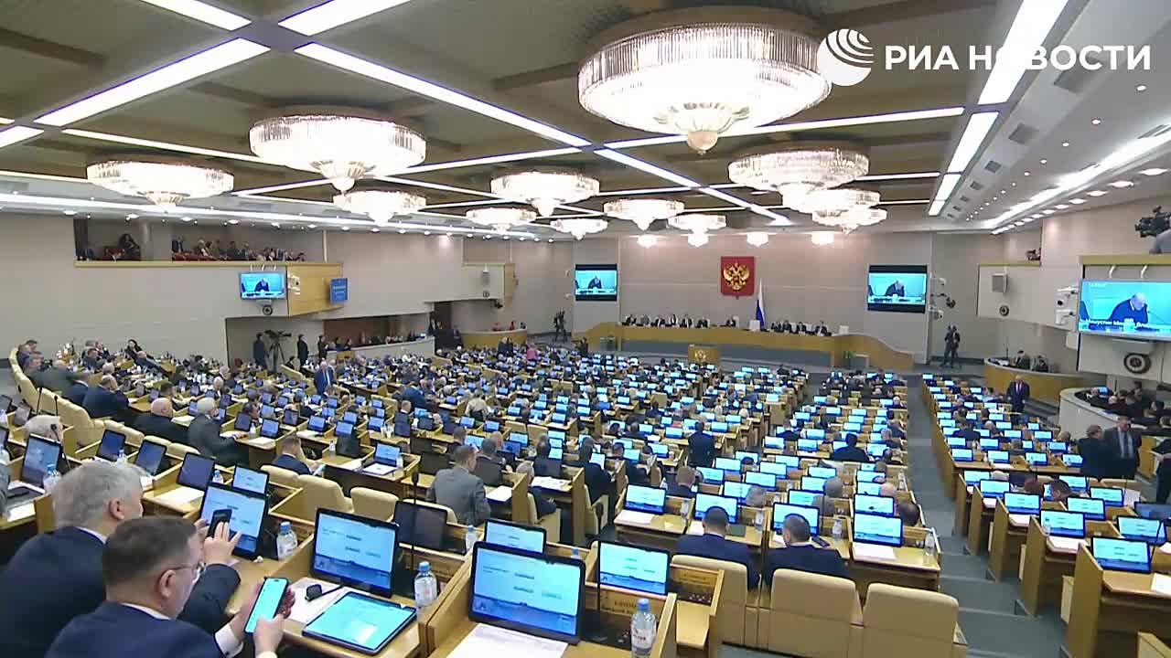 Мишустин поддержал идею проанализировать объем домашних заданий для школьников