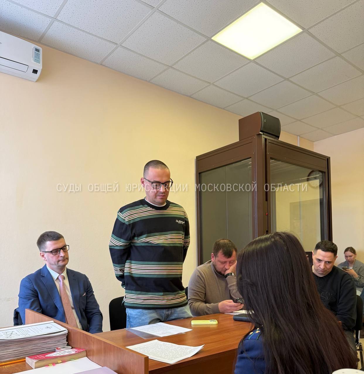 Гуфа приговорили к одному году условно по делу о драке, передает корреспондент "Звезды" из зала суда