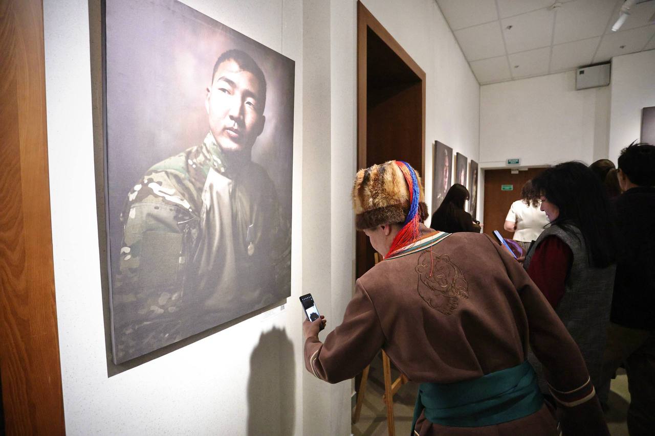 Андрей Турчак: В Национальном музее открылась выставка «Герой нашего времени» Андрей Турчак: В Национальном музее открылась выставка «Герой нашего времени»