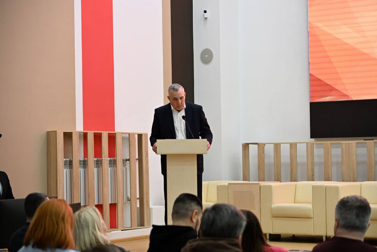 Дмитрий Миляев: #ВфокусеНАЦПРОЕКТЫ. Тульские производители продолжают расширять свое присутствие в торговых сетях В Центре «Мой бизнес» для наших предпринимателей прошла торгово-закупочная сессия с компанией «Глобус» Дмитрий Миляев: #ВфокусеНАЦПРОЕКТЫ. Тульские производители продолжают расширять свое присутствие в торговых сетях В Центре «Мой бизнес» для наших предпринимателей прошла торгово-закупочная сессия с компанией «Глобус»