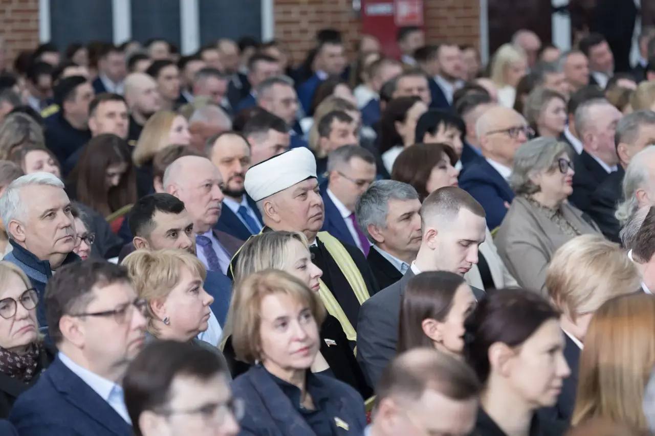 Руководство и Общественный совет при УМВД России по Тульской области приняли участие в заслушивании Послания Губернатора Дмитрия Миляева Руководство и Общественный совет при УМВД России по Тульской области приняли участие в заслушивании Послания Губернатора Дмитрия Миляева